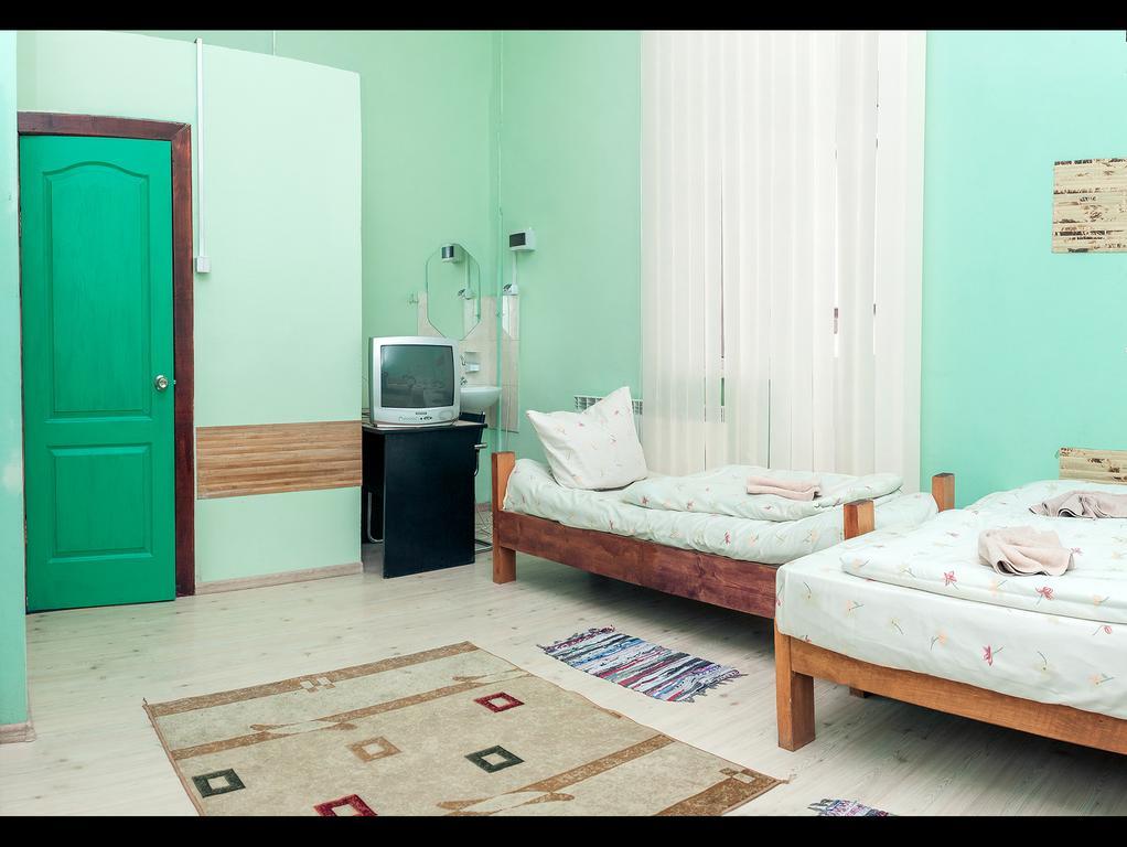 Apple Hostel Leópolis Habitación foto