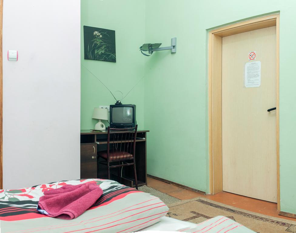 Apple Hostel Leópolis Habitación foto