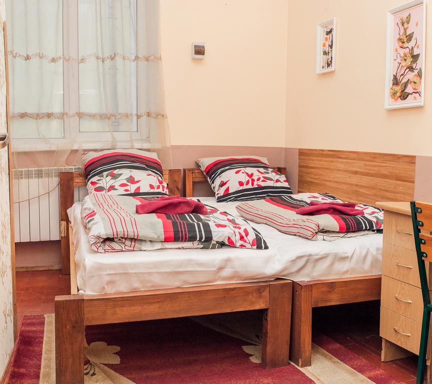 Apple Hostel Leópolis Habitación foto
